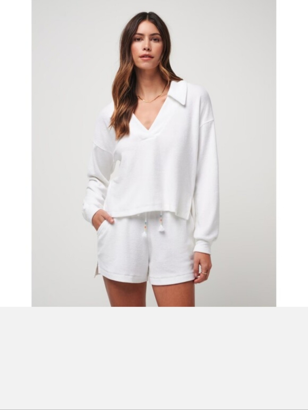 Travis Mathew 100% Cotton Women's Cream V-Neck Collared Terrycloth Long Sleeve